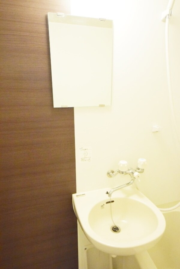 洗面(★別部屋反転写真★)