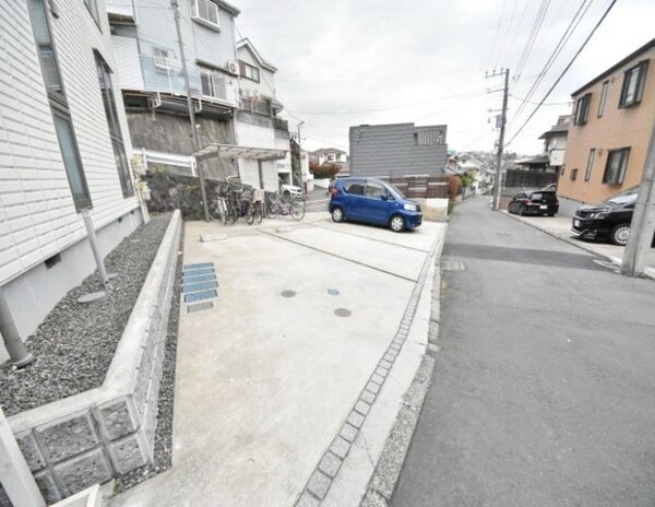 駐車場(★★駐車場★★)