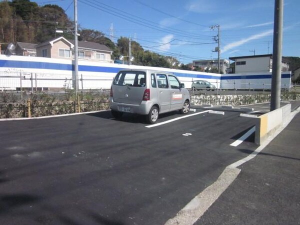 駐車場(★★駐車場★★)