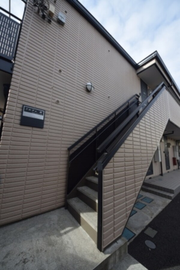 エントランス(★★駅から3分★★)