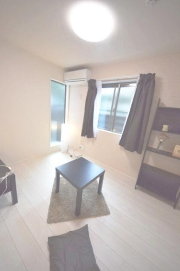 寝室(★照明が付いております★)