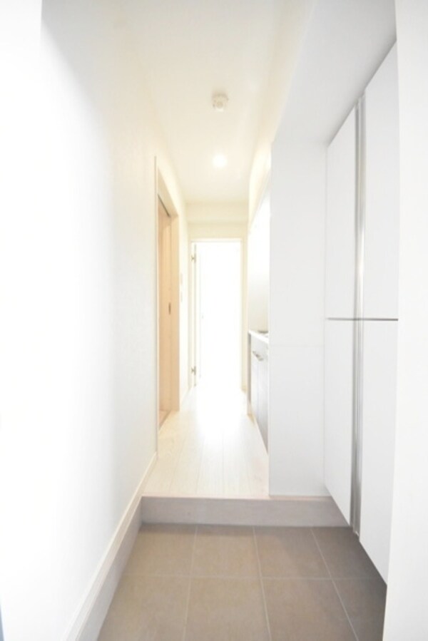 玄関(★★綺麗な内装★★)