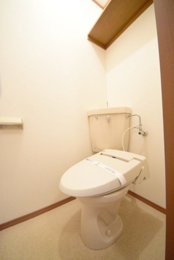 トイレ(★★洗浄機付き便座完備★★)