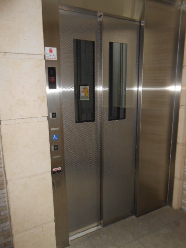 エントランス(★★エレベーター★★)