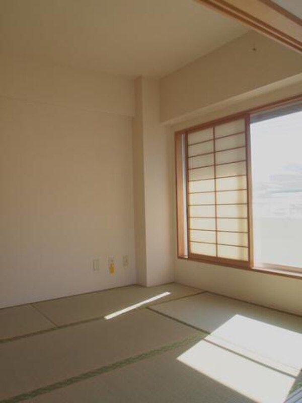 その他室内・内装(★★和室にも日が入ります！★★)