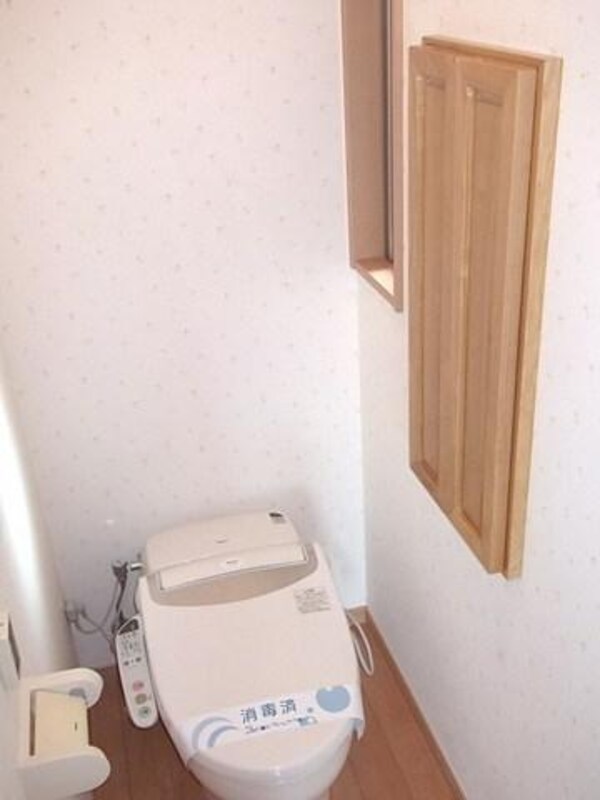トイレ(★★もちろん収納棚も付いてます★★)