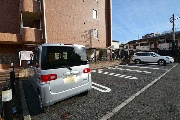 駐車場(★お部屋探しはタウンハウジング大和店まで★)