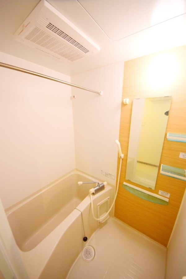 バス／シャワールーム等(※同物件他部屋参考写真)
