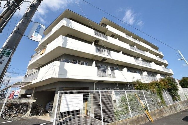 外観(★駅徒歩３分で、通勤・通学に便利★)