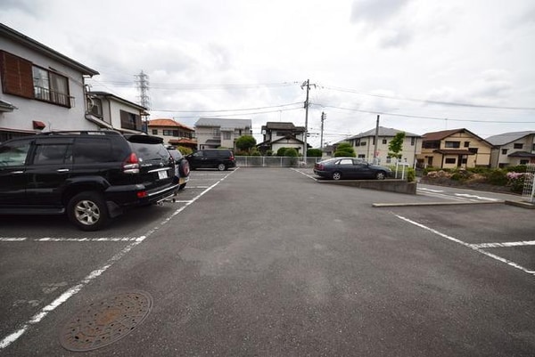 駐車場(★★敷地内、駐車場★★)
