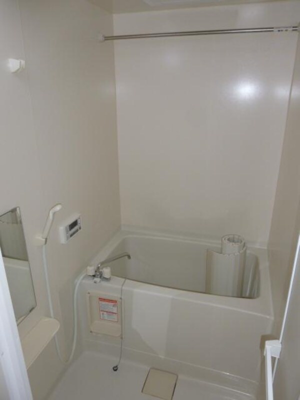 バス／シャワールーム等(他号室参考写真)