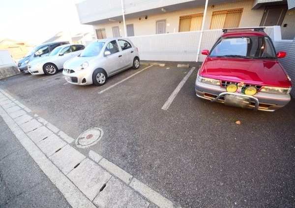 駐車場(★★駐車場★★)