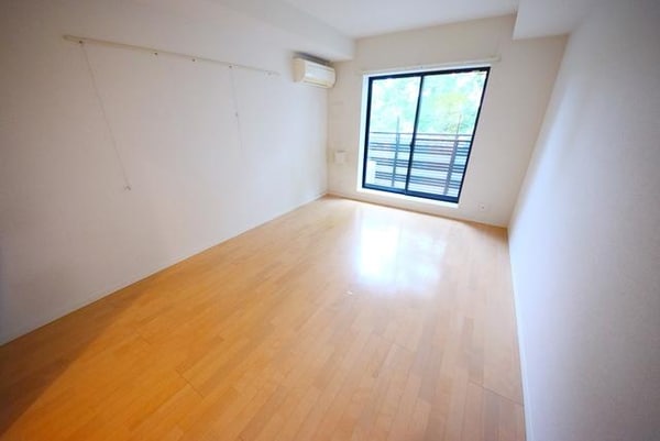 その他室内・内装(★★落ち着いた色合いの居室★★)