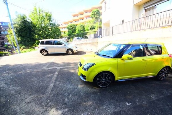 駐車場(★★敷地内、駐車場★★)