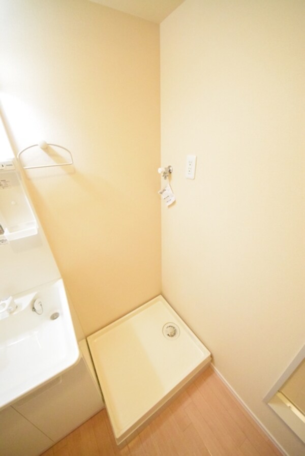 その他室内・内装(同建物内の別部屋参考写真です)