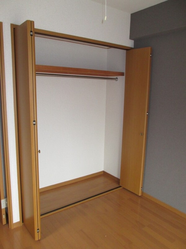 収納(★クローゼットでお部屋スッキリ★)