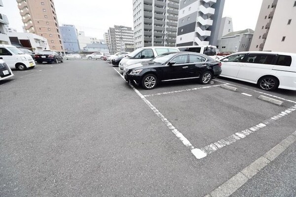 駐車場(★駐車場★)
