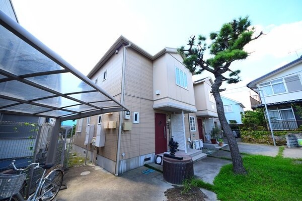 外観(★鎌倉駅徒歩圏内！★3口コンロ付システムキッチン★)