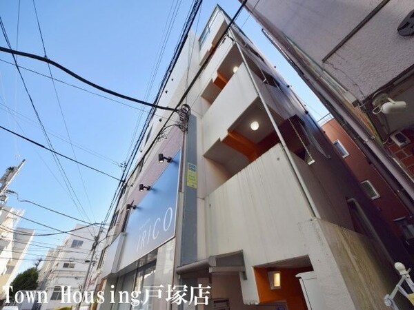 外観(★★旭町商店街の中に立地★★)