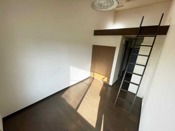 寝室