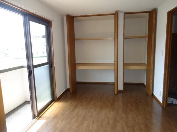 寝室(★大和ハウス施工の賃貸住宅！設備・収納充実★)