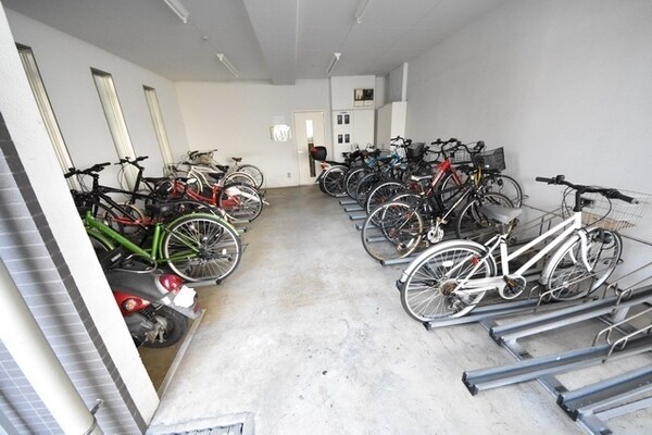 共有部分(★屋根付き駐輪場★)