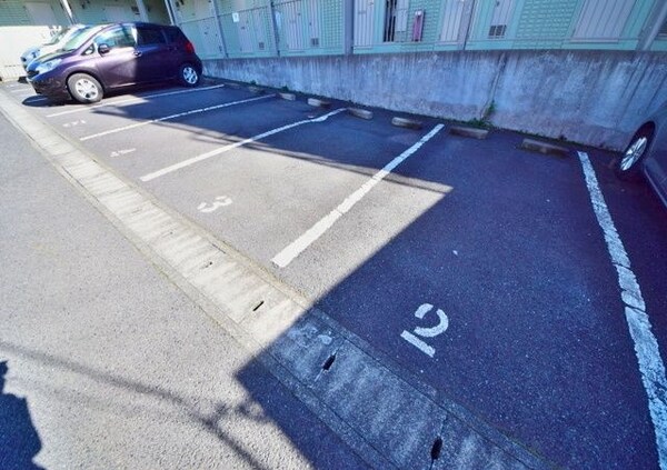 駐車場(★★敷地内駐車場完備★★)