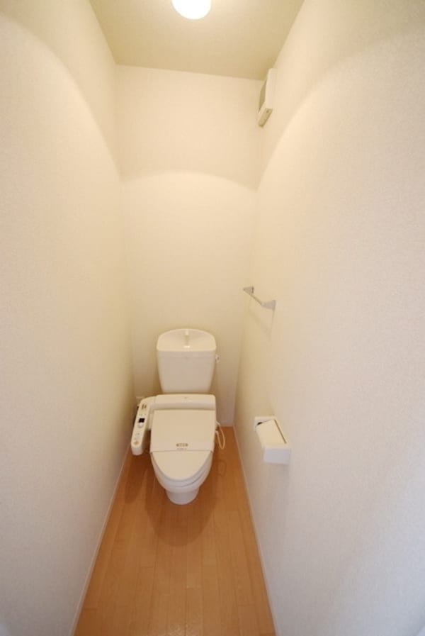 トイレ(★嬉しい設備の温水洗浄便座★)