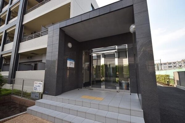 エントランス(★お得な礼金・敷金・更新料無し★)