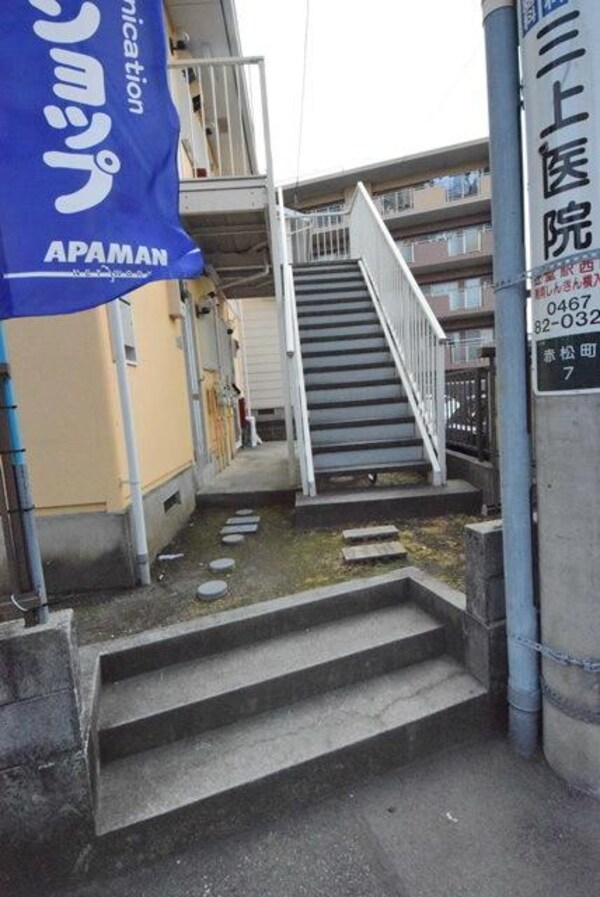 エントランス(★駅から徒歩10分★買い物施設充実してます★)
