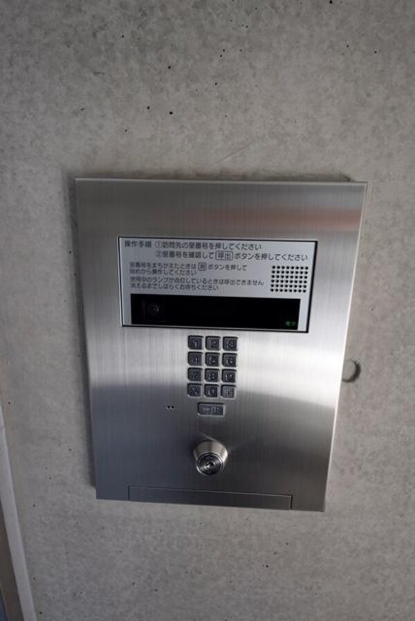 エントランス(★スタイリッシュな都市型マンション！)
