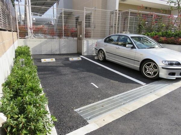駐車場(★駐車場★)