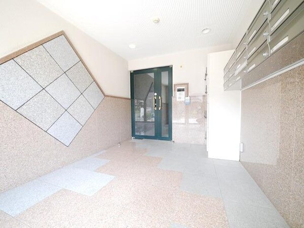 エントランス(★オートロック付きです！★)