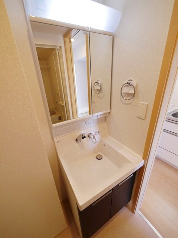 洗面(★忙しい朝に重宝できる独立洗面台★)