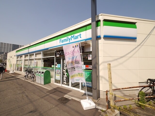 ファミリーマート
