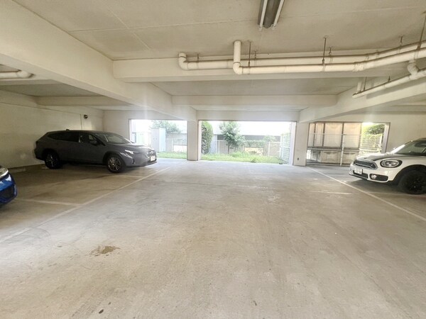 駐車場(駐車場)