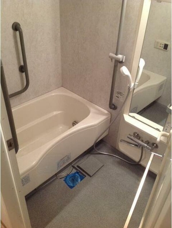 バス／シャワールーム等(バス／シャワールーム等)