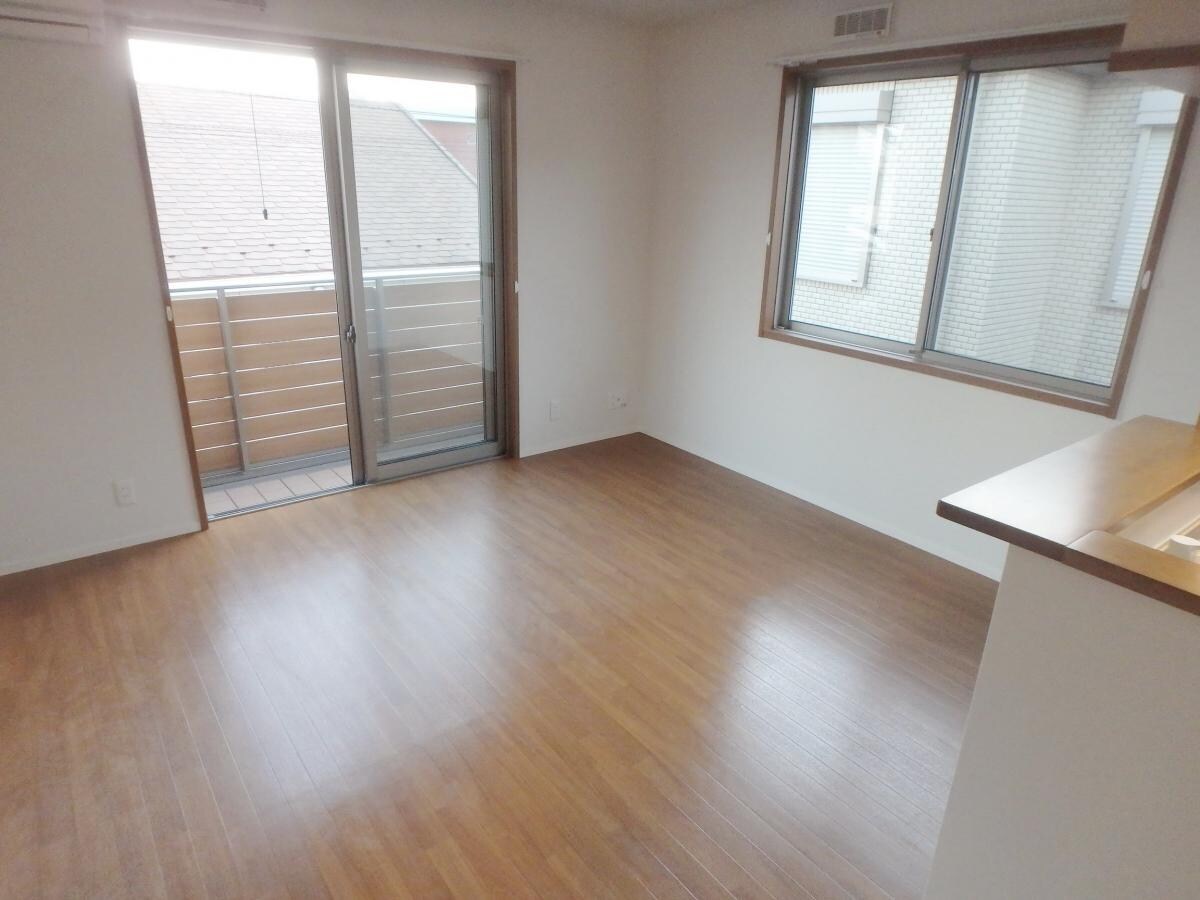 物件内観写真2　(同仕様)