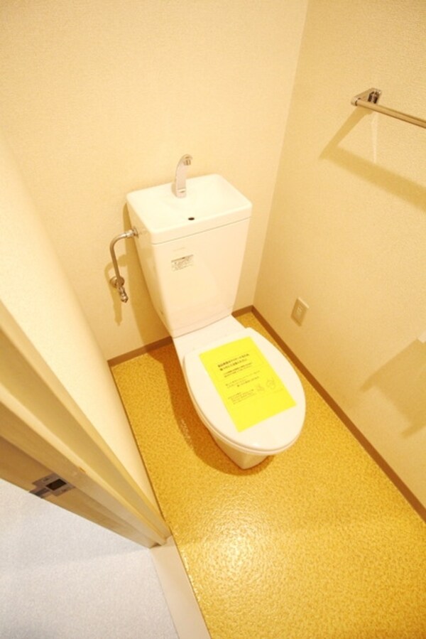 トイレ(※別部屋参考写真です)