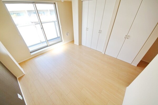 リビング・居室(※別部屋参考写真です)