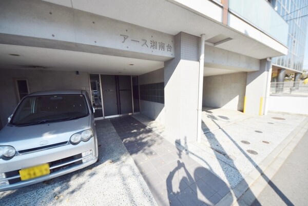 エントランス(★3路線利用可！湘南台駅徒歩圏の賃貸マンション★)