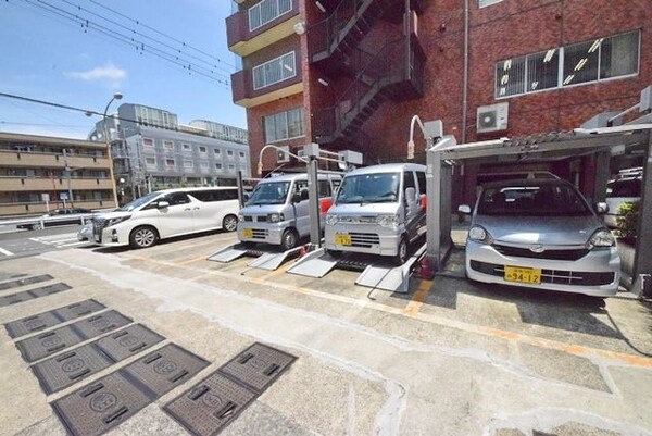 駐車場(★駐車場★)