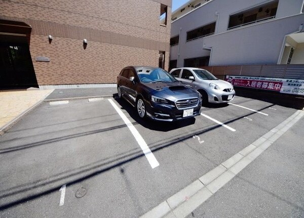 駐車場(★★駐車場★★)