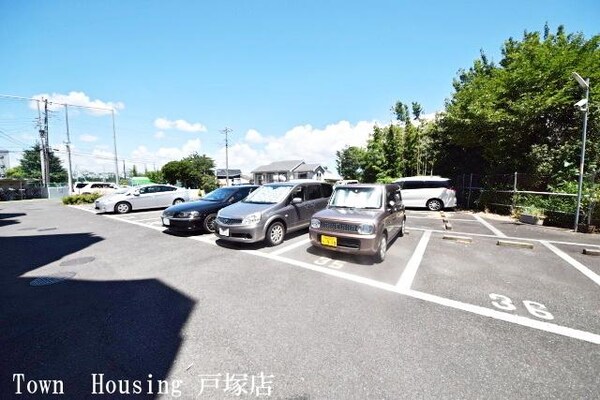 駐車場(★★広々敷地内駐車場★★)