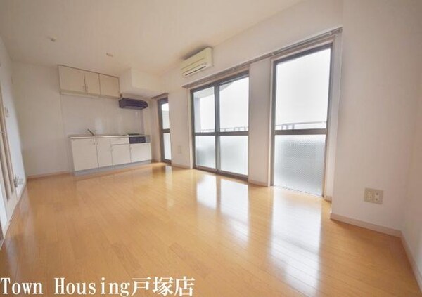 リビング・居室(別号室参考写真)