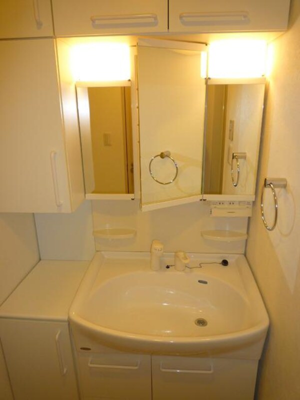 洗面(★★やっぱり独立型が便利★★)