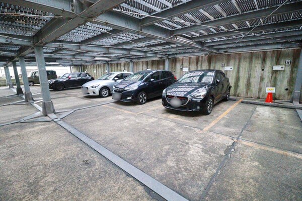 駐車場(駐車場)