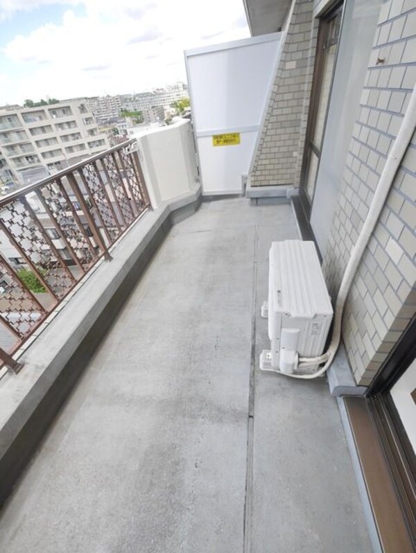 バルコニー(※別部屋参考写真です)