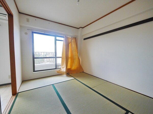 子供部屋(※別部屋参考写真です)