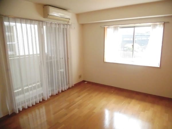 リビング・居室(★★角部屋で明るい室内★★)